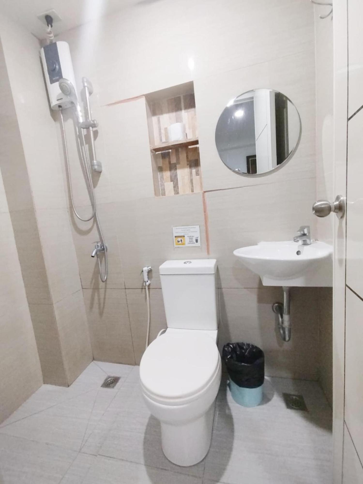 Sulit Budget Hotel Vmapa Manila Rum bild